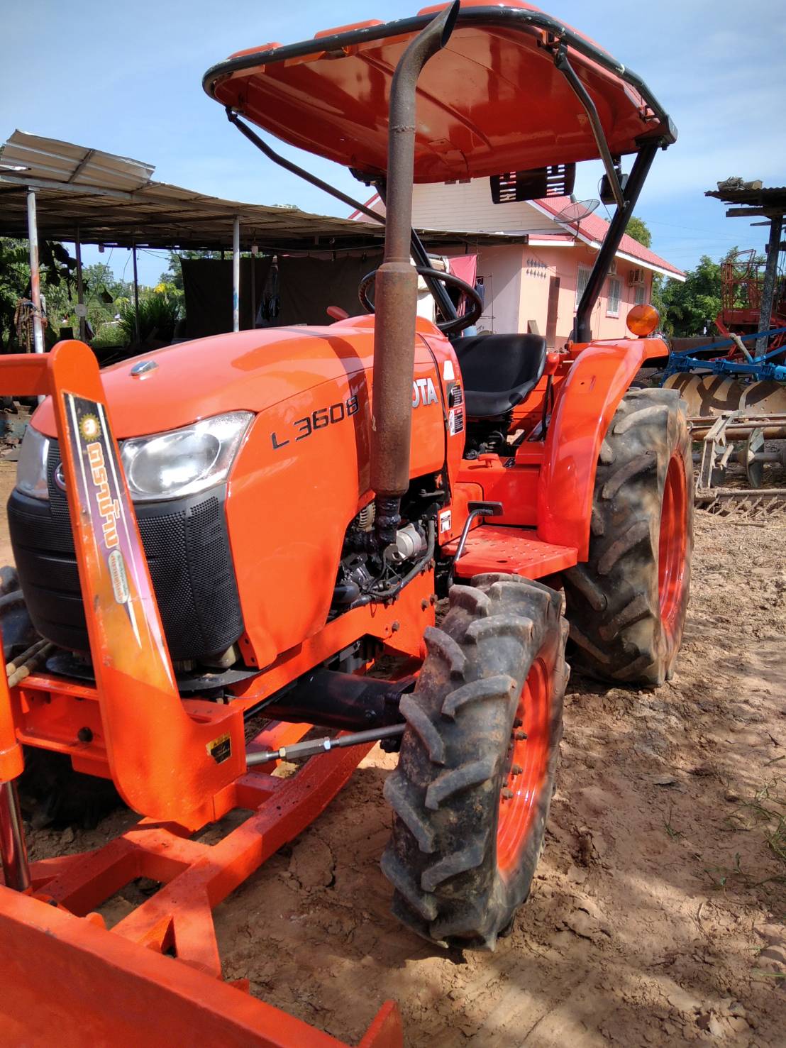 รถไถคูบูต้าl3608ราคา220000บาทโทร0847944751 รถไถคูบูต้าl3608ราคา220000บาทโทร0847944751