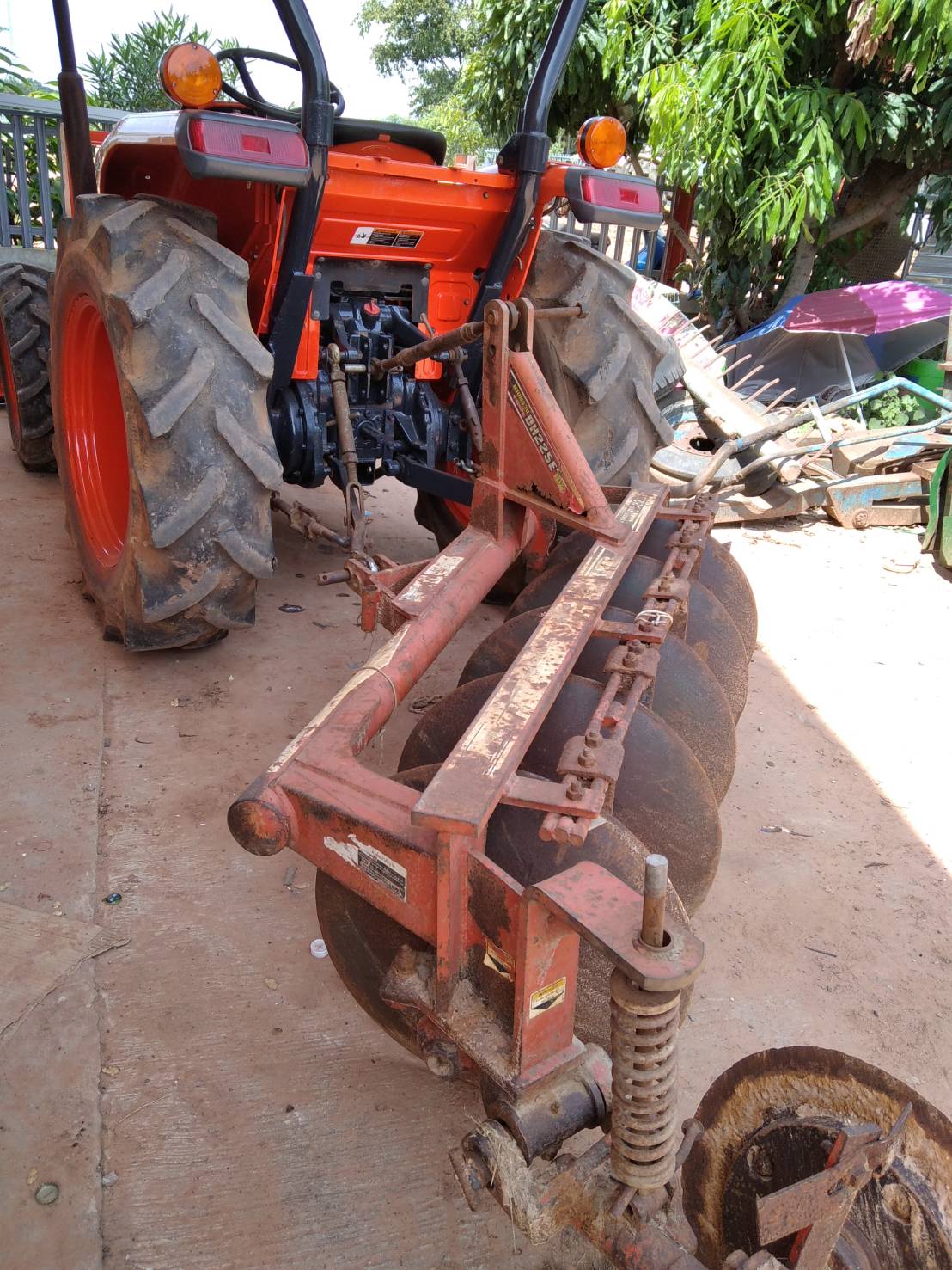 รถไถคูบูต้าl3608ราคา220000บาทโทร0847944751 รถไถคูบูต้าl3608ราคา220000บาทโทร0847944751