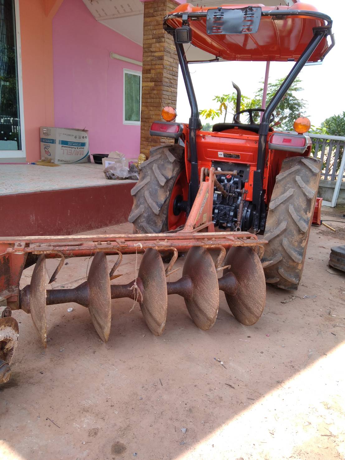 รถไถคูบูต้าl3608ราคา220000บาทโทร0847944751 รถไถคูบูต้าl3608ราคา220000บาทโทร0847944751