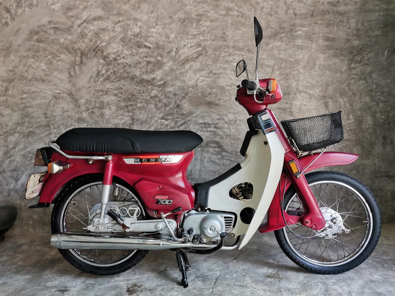 C700 นันทิดารถเดิมๆ แต่สภาพยังสวยมีทบ.แท้โอนได้ 13,800 บาท C700 นันทิดารถเดิมๆ แต่สภาพยังสวยมีทบ.แท้โอนได้ 13,800 บาท