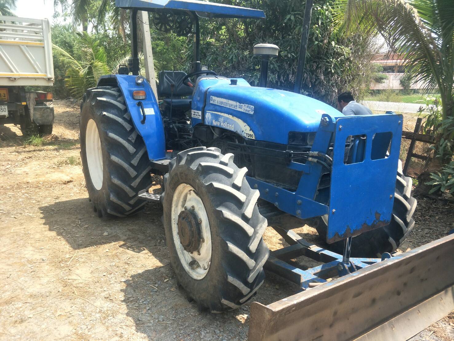 รถไถนิวฮอลแลนด์TD90