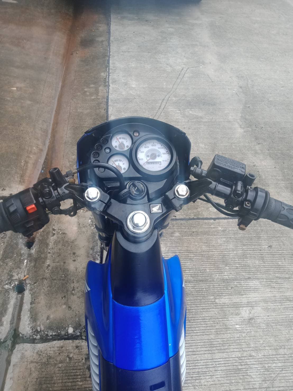 ขาย Honda sonic125 ตัวใหม่ 👉สาตทร์มือ+สตาทร์เท้า ขาย Honda sonic125 ตัวใหม่ 👉สาตทร์มือ+สตาทร์เท้า