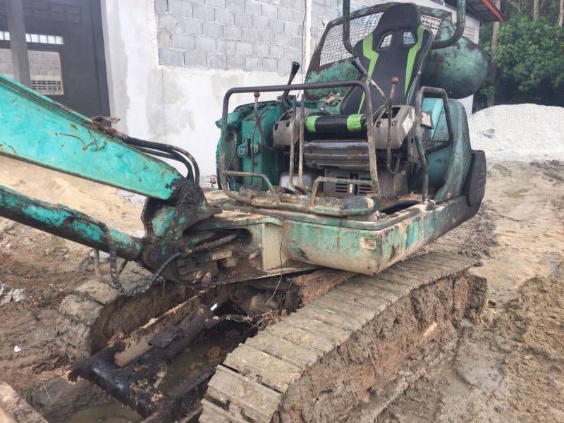 ขายKOMATSU PC30-7