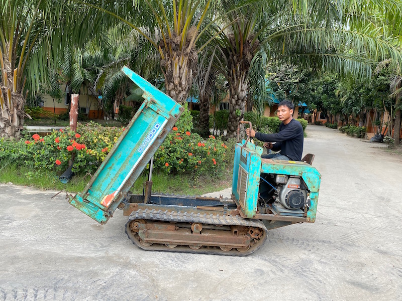 ขายรถบรรทุกดั้มเปอร์KUBOTA RY800 ดีเซลแรงสะใจ สตาร์ทไฟฟ้า ตีนตะขาบแทรคยางสวย สวยเดิมจากญี่ปุ่นยังไม่เคยใช้ในไทย 85,000เท่านั้น!!