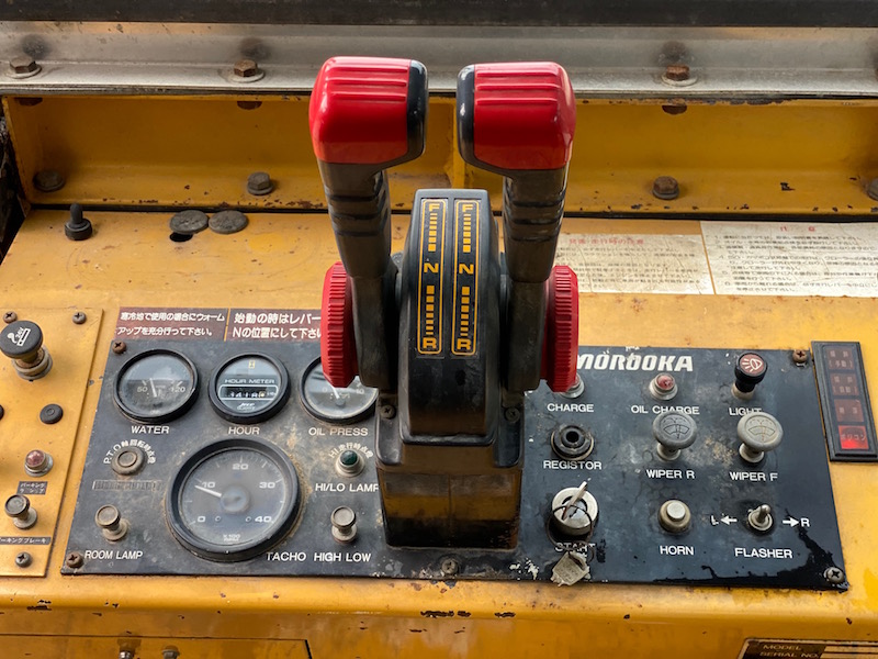 ขายรถตีนตะขาบKOMATSU MK85 อาวุธครบมือ แรงสะใจ แทรคยางสวยมาก สวยเดิมจากญี่ปุ่นยังไม่เคยใช้ในไทย 465,000เท่านั้น!!