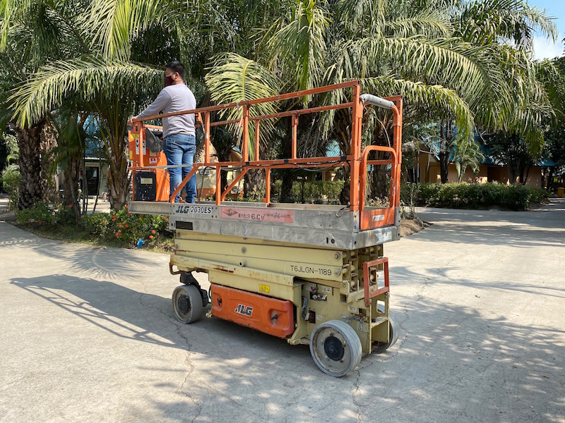 ขายรถกระเช้า JLG2030esไฟฟ้า สูง6.1เมตร สวยเดิมจากญี่ปุ่นยังไม่เคยใช้ในไทย 99,000เท่านั้น ขายรถกระเช้า JLG2030esไฟฟ้า สูง6.1เมตร สวยเดิมจากญี่ปุ่นยังไม่เคยใช้ในไทย 99,000เท่านั้น
