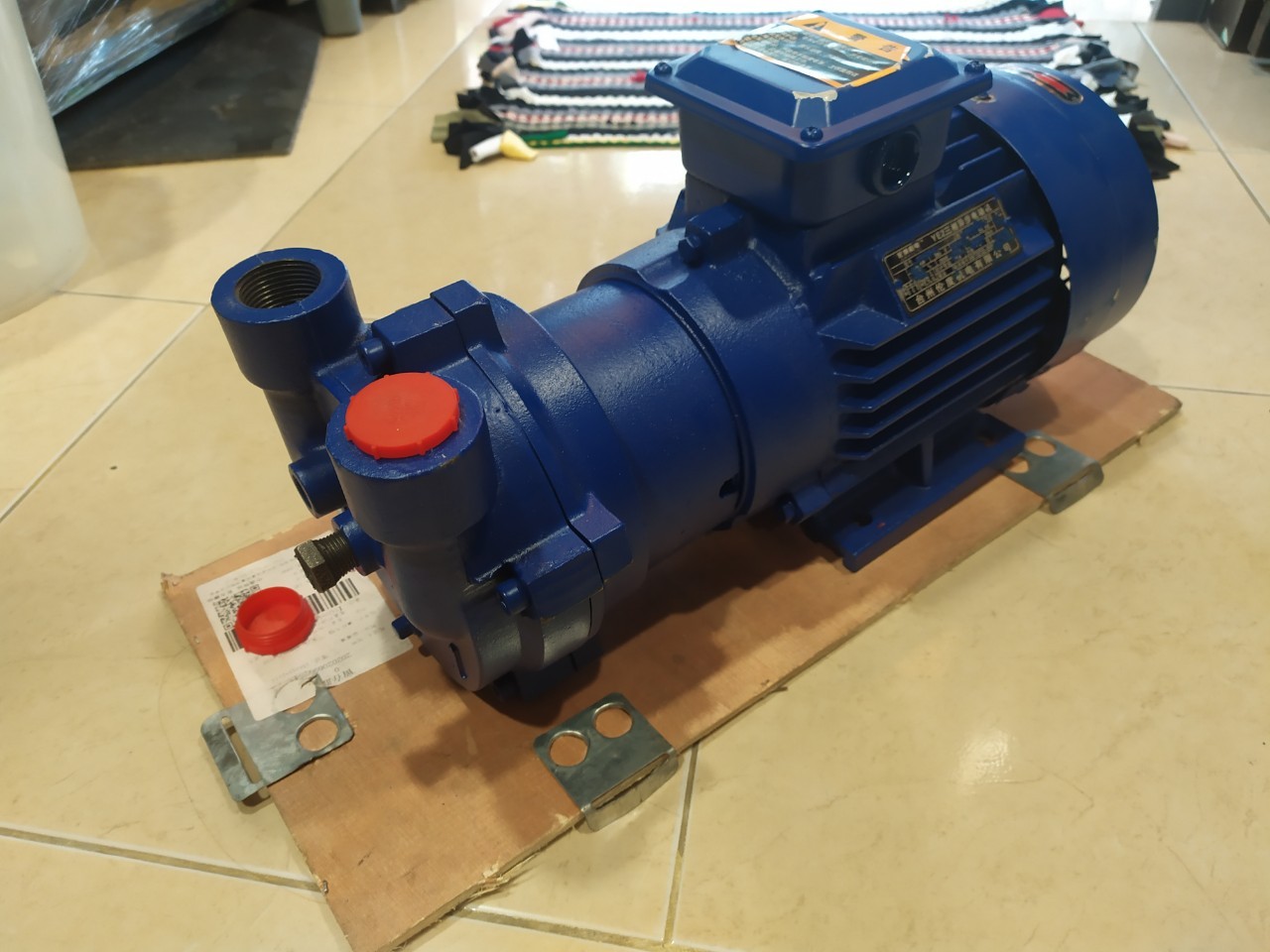 ของใหม่ ขายถูก Water Vacuum Pump (ปั๊มสุญญากาศแบบใช้น้ำ)