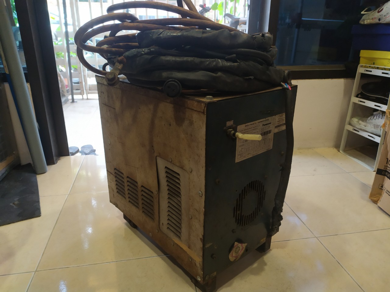 ขายถูก - ตู้เชื่อมสแตนเลส เครื่องเชื่อม TIG ยี่ห้อ Panasonic รุ่น Mini-tig 150