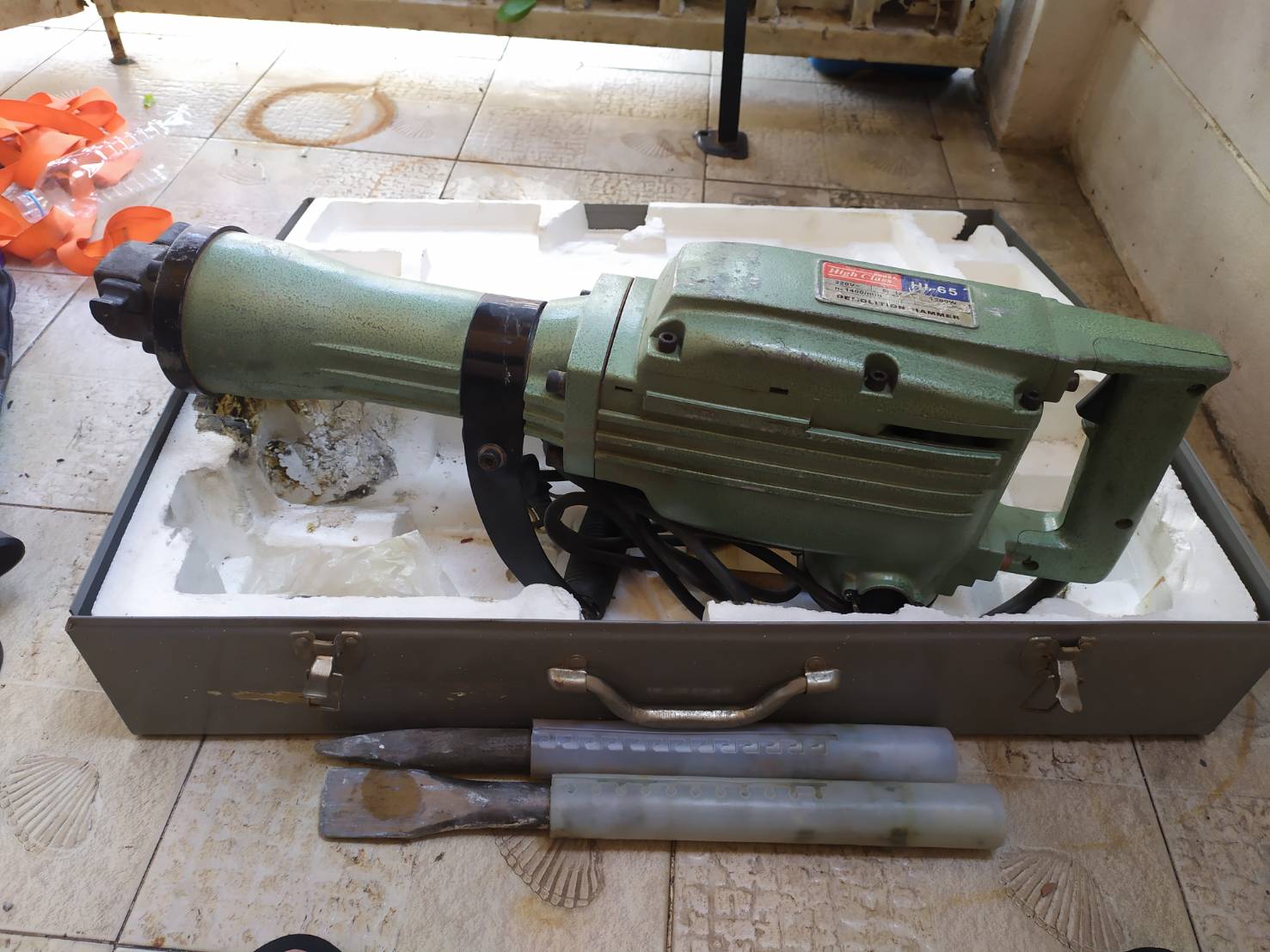 ขายถูก เครื่องสกัดไฟฟ้า เครื่องแย็กไฟฟ้า มือ2 สภาพสวย พร้อมกล่องเหล็ก