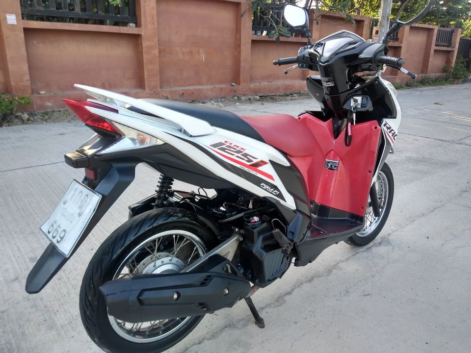 Honda click 125i ปี 2014 Honda click 125i ปี 2014