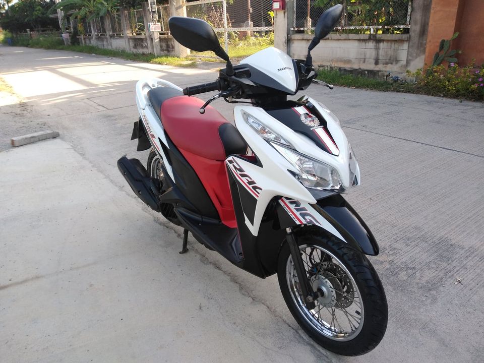 Honda click 125i ปี 2014 Honda click 125i ปี 2014