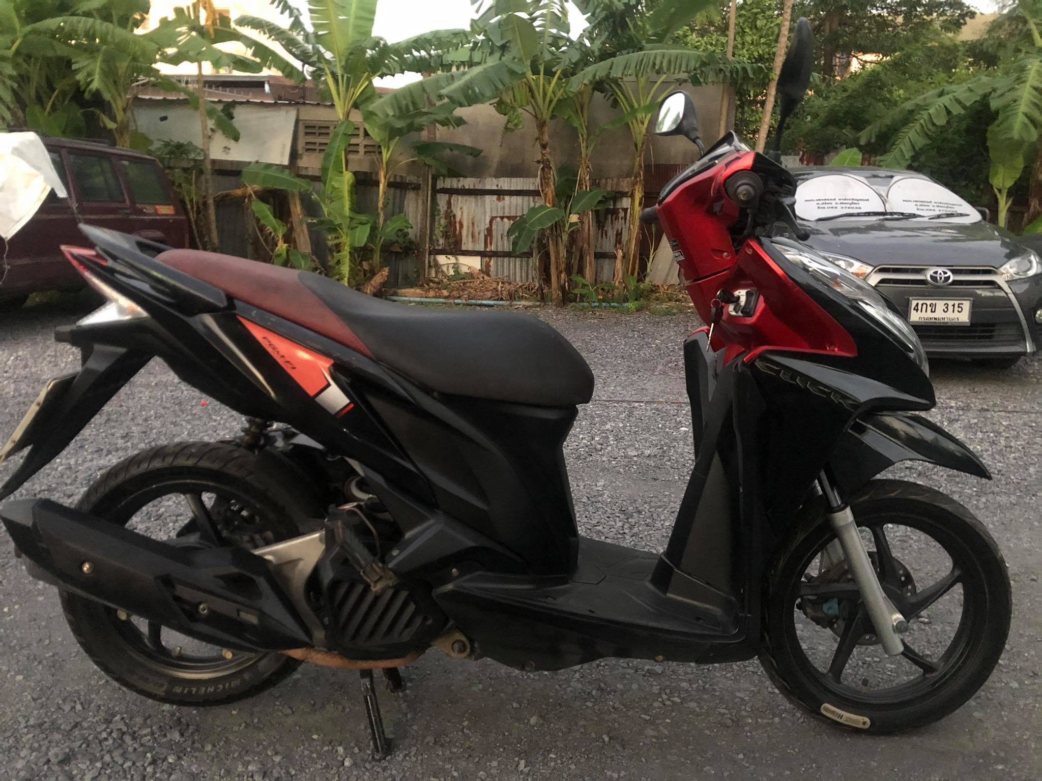 Honda click 125i ปี2015 Honda click 125i ปี2015