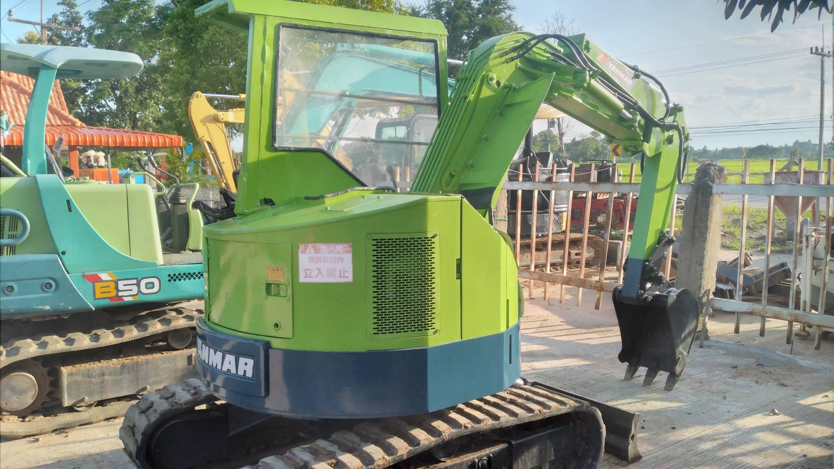 รถขุดYANMAR B3