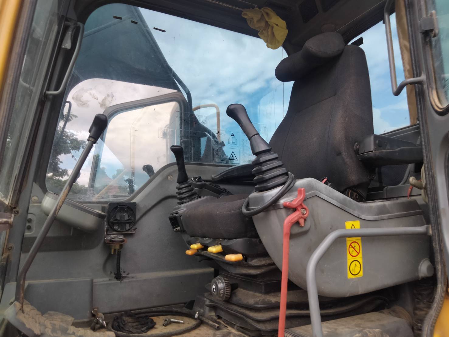 รถขุดVOLVO EC210B