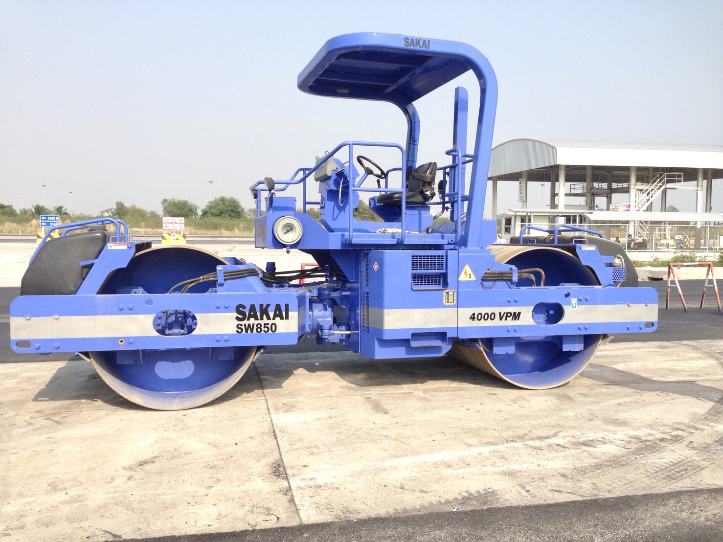 รถบดล้อเหล็กSAKAI Sw850 เล่มทะเบียน รถพร้อมใช้Tel.0909758978ชายตู่