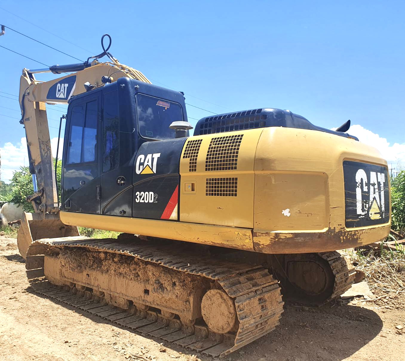 CAT 320d2 เล่มทะเบียน พร้อมใช้ Tel.0909758978 CAT 320d2 เล่มทะเบียน พร้อมใช้ Tel.0909758978