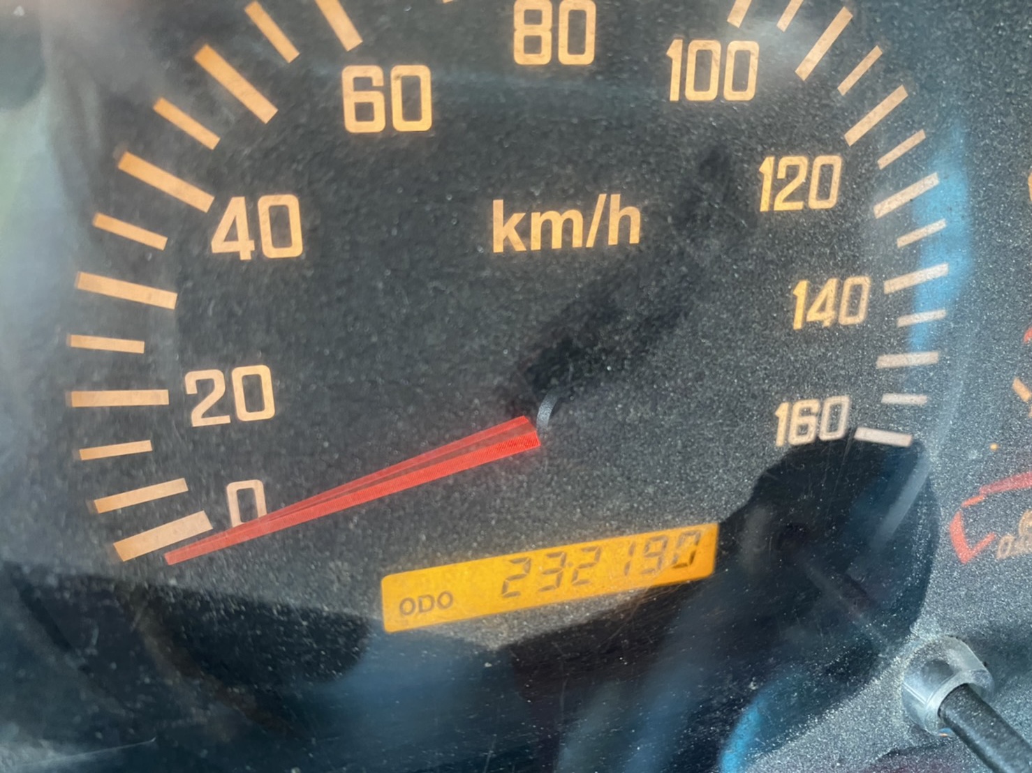 หกล้อดั้มอีซุ240ปี56 กว้าง2.40 ยาว4เมตร สีหวานๆๆ เเต่งหล่อหัยพร้อม