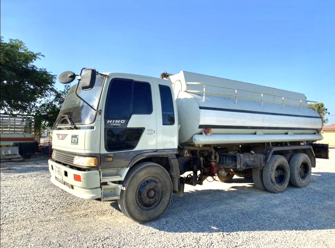 รถน้ำHino195เเรง2เพลา เกียร์อีตั้นถัง16,000ลิตร เก็บงานหัยพร้อม
