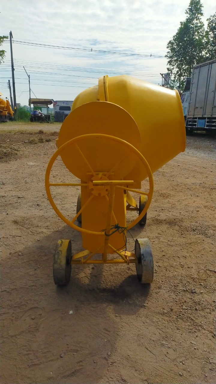 โม่ผสมคอนกรีต (Rebuild)สภาพพร้อมใช้งาน 15,000 บาท