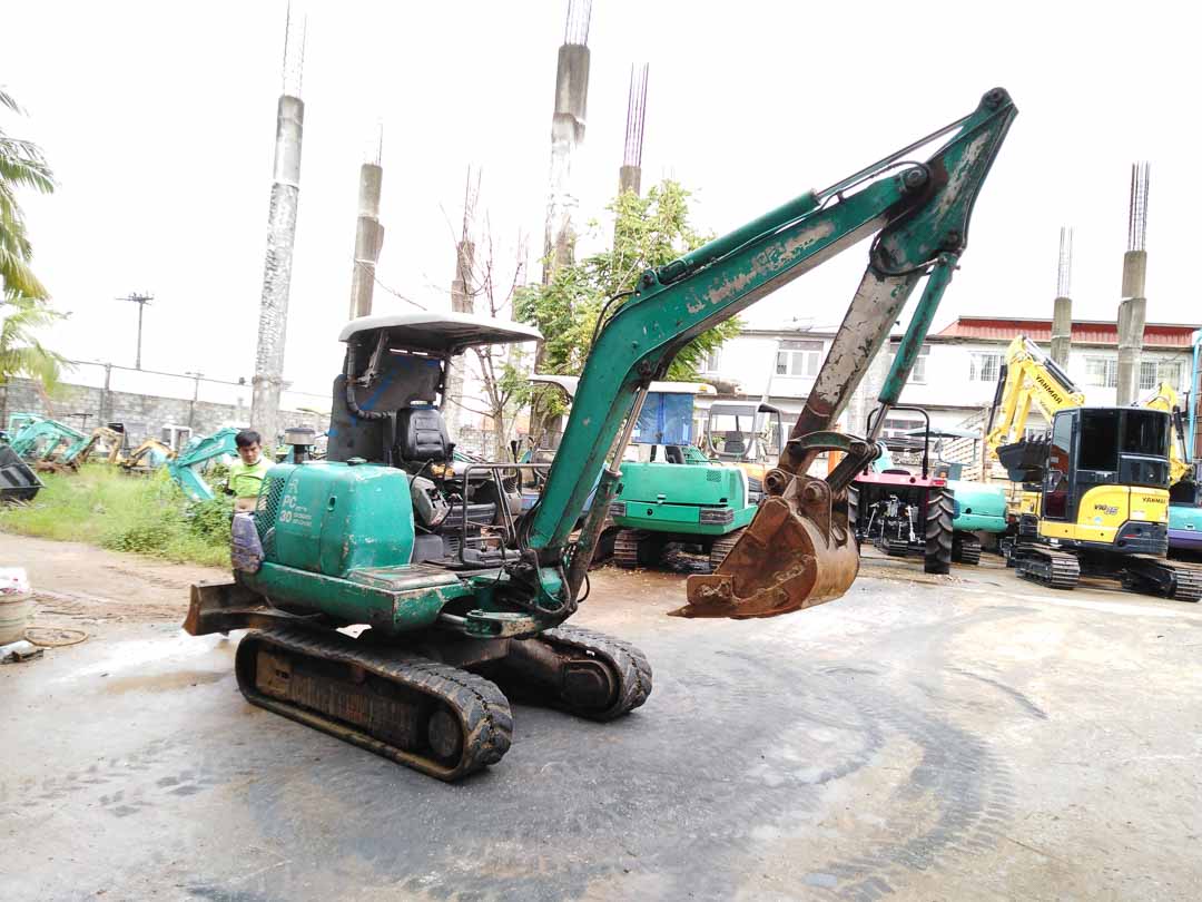 รถขุดมือสอง KOMATSU PC30-7 ขนาด 3 ตัน [เบอร์ 26]