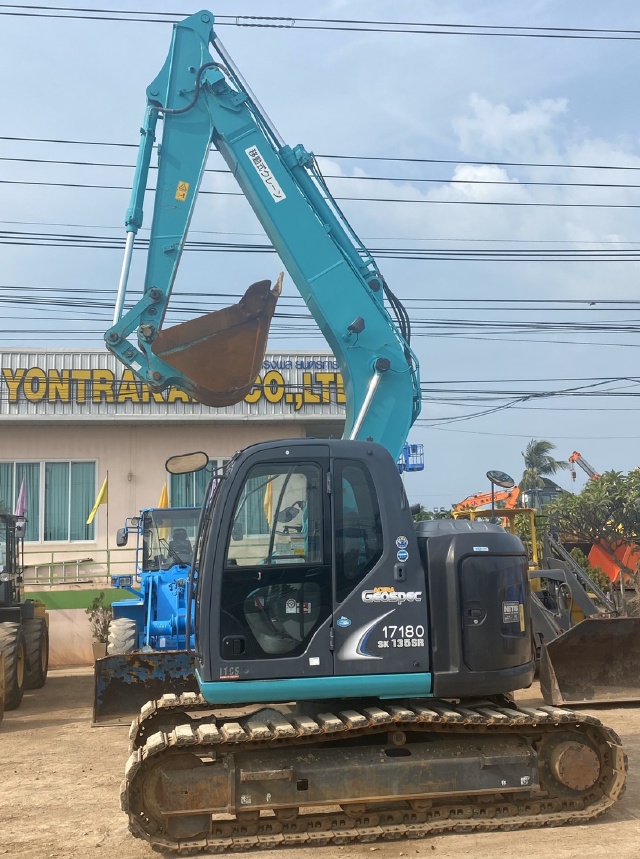 ขายรถขุด KOBELCO SK135SR-2 YY06 ปี 2011 นำเข้าจากญี่ปุ่น สภาพสวยพร้อมใช้ มีVDOการทำงานครับ ขายรถขุด KOBELCO SK135SR-2 YY06 ปี 2011 นำเข้าจากญี่ปุ่น สภาพสวยพร้อมใช้ มีVDOการทำงานครับ