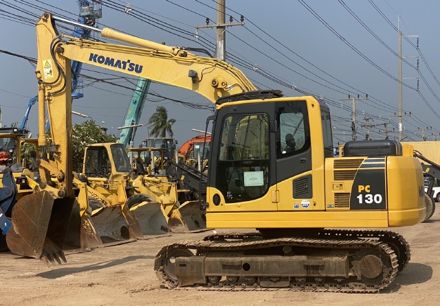 ขายรถขุด KOMATSU PC130-8 นำเข้าจากญี่ปุ่น พร้อมใช้ มีVDOการทำงานครับ ขายรถขุด KOMATSU PC130-8 นำเข้าจากญี่ปุ่น พร้อมใช้ มีVDOการทำงานครับ