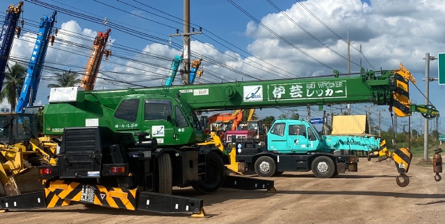 ขายรถเครน TADANO GR250N-1 (ขนาด 25 ตัน) ปี 2007 นำเข้าจากญี่ปุ่น พร้อมใช้ มีVDOการทำงานครับ ขายรถเครน TADANO GR250N-1 (ขนาด 25 ตัน) ปี 2007 นำเข้าจากญี่ปุ่น พร้อมใช้ มีVDOการทำงานครับ