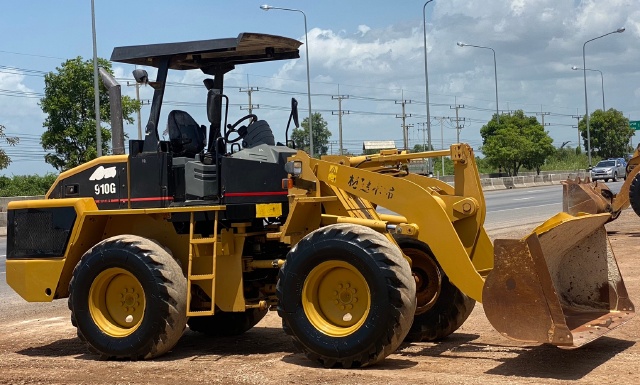 ขายรถตักล้อยาง CAT 910G นำเข้าจากญี่ปุ่น พร้อมใช้ มีVDOการทำงานครับ