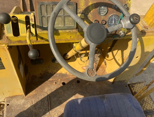 ขายรถตักล้อยาง KOMATSU 510 กรองเดี่ยว นำเข้าจากญี่ปุ่น สภาพพร้อมใช้ มีVDOการทำงานครับ