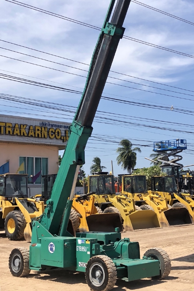 ขายรถกระเช้า HANIX HZ90W นำเข้าจากญี่ปุ่น สภาพสวยพร้อมใช้ มีVDOการทำงานครับ