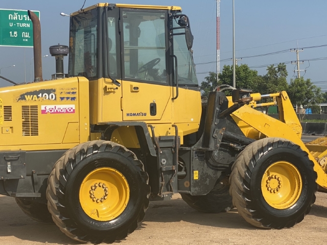 ขายรถตักล้อยาง KOMATSU WA100-6 นำเข้าจากญี่ปุ่น สภาพสวยพร้อมใช้
