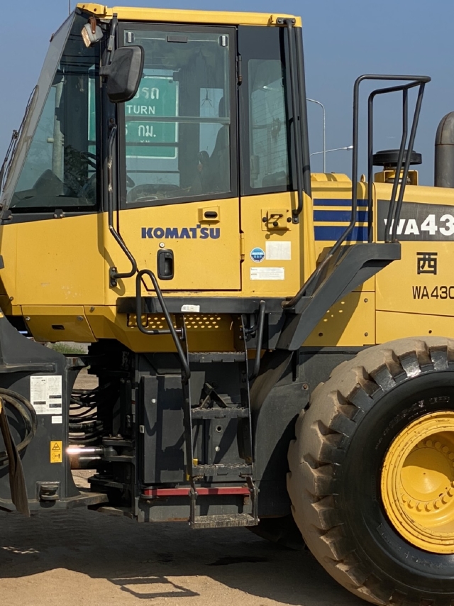 ขายรถตักล้อยาง KOMATSU WA430-6 นำเข้าจากญี่ปุ่น สภาพสวยพร้อมใช้ มีVDOการทำงานครับ