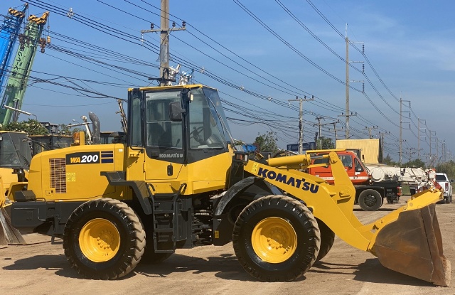 ขายรถตักล้อยาง KOMATSU WA200-7 ปี 2014 นำเข้าจากญี่ปุ่น สภาพสวยพร้อมใช้ มีVDOการทำงานครับ ขายรถตักล้อยาง KOMATSU WA200-7 ปี 2014 นำเข้าจากญี่ปุ่น สภาพสวยพร้อมใช้ มีVDOการทำงานครับ