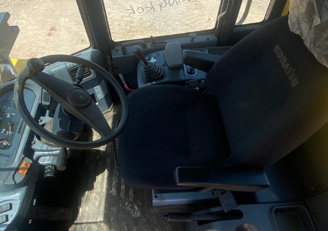 ขายรถตักล้อยาง KOMATSU WA100-5 นำเข้าจากญี่ปุ่น สภาพสวยพร้อมใช้ มีVDOการทำงานครับ