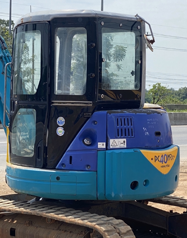 ขายรถขุด KOMATSU PC40MR-1 นำเข้าจากญี่ปุ่น สภาพสวยพร้อมใช้ มีVDOการทำงานครับ