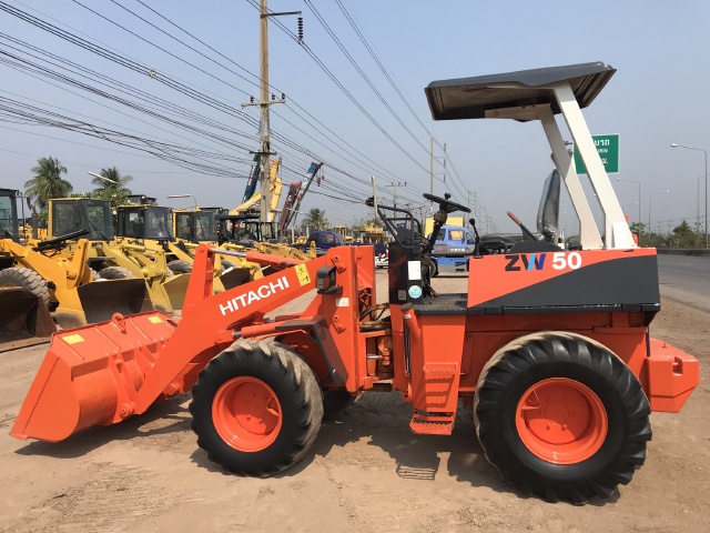 ขายรถตักล้อยาง HITACHI LX30 (เทียบเท่า WA50) นำเข้าจากญี่ปุ่น สภาพสวยพร้อมใช้ มีVDOการทำงานครับ ขายรถตักล้อยาง HITACHI LX30 (เทียบเท่า WA50) นำเข้าจากญี่ปุ่น สภาพสวยพร้อมใช้ มีVDOการทำงานครับ