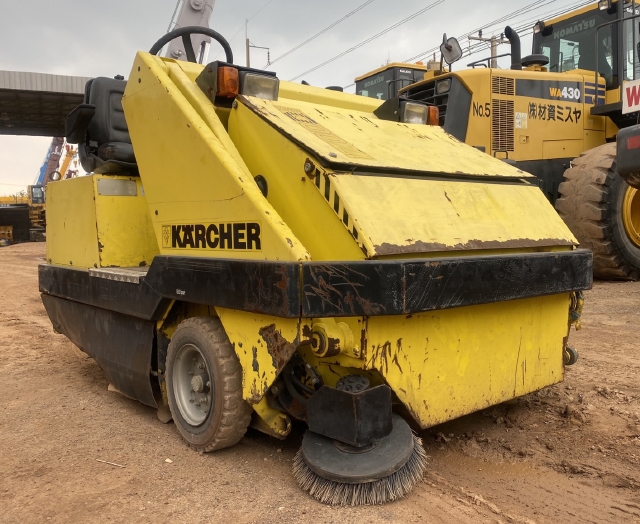 ขายรถกวาดขยะ KARCHER KMR1700D นำเข้าเองจากญี่ปุ่น สภาพสวยพร้อมใช้ ขายรถกวาดขยะ KARCHER KMR1700D นำเข้าเองจากญี่ปุ่น สภาพสวยพร้อมใช้