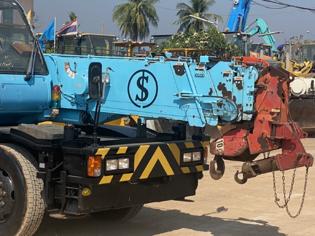 ขายรถเครน TADANO TR100M-1 (ขนาด 10 ตัน) ปี 1997 นำเข้าจากญี่ปุ่น สภาพสวยพร้อมใช้ มีVDOการทำงานครับ ขายรถเครน TADANO TR100M-1 (ขนาด 10 ตัน) ปี 1997 นำเข้าจากญี่ปุ่น สภาพสวยพร้อมใช้ มีVDOการทำงานครับ