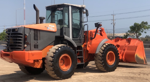 ขายรถตักล้อยาง HITACHI ZW180 (เทียบเท่า WA320-6) ปี 2012 แขนยาวพิเศษ นำเข้าจากญี่ปุ่น สภาพสวยพร้อมใช ขายรถตักล้อยาง HITACHI ZW180 (เทียบเท่า WA320-6) ปี 2012 แขนยาวพิเศษ นำเข้าจากญี่ปุ่น สภาพสวยพร้อมใช