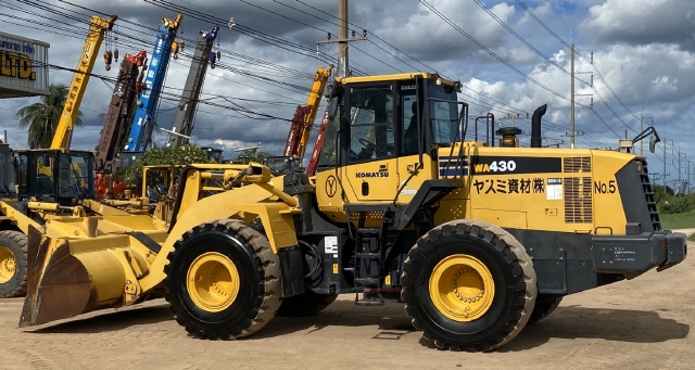ขายรถตักล้อยาง KOMATSU WA430-6 นำเข้าจากญี่ปุ่น สภาพสวยพร้อมใช้ มีVDOการทำงานครับ ขายรถตักล้อยาง KOMATSU WA430-6 นำเข้าจากญี่ปุ่น สภาพสวยพร้อมใช้ มีVDOการทำงานครับ