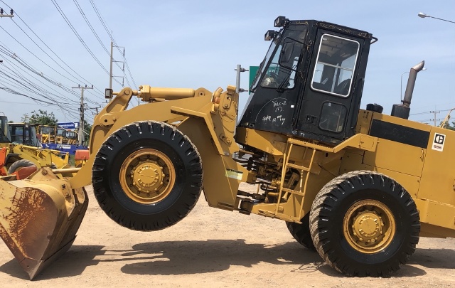 ขายรถตักล้อยาง CAT 936Z นำเข้าจากญี่ปุ่น สภาพสวยพร้อมใช้ มีVDOการทำงานครับ