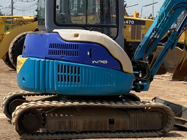 ขายรถขุด KOMATSU PC40MR-1 นำเข้าจากญี่ปุ่น สภาพสวยพร้อมใช้ มีVDOการทำงานครับ