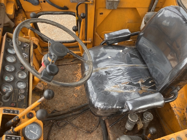 ขายรถตักล้อยาง KOMATSU JH63 นำเข้าจากญี่ปุ่น สภาพสวยพร้อมใช้
