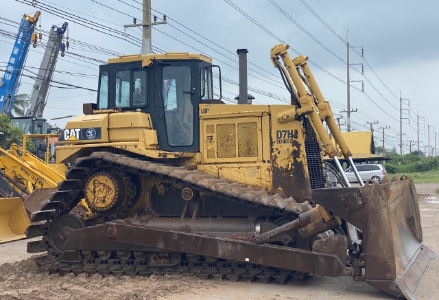 ขายรถดันดิน CAT D7H นำเข้าจากญี่ปุ่น สภาพสวยพร้อมใช้ มีVDOการทำงานครับ