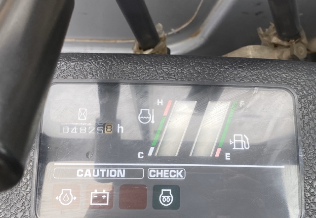 ขายรถขุด KOMATSU PC40MR-1 นำเข้าจากญี่ปุ่น สภาพสวยพร้อมใช้ มีVDOการทำงานครับ