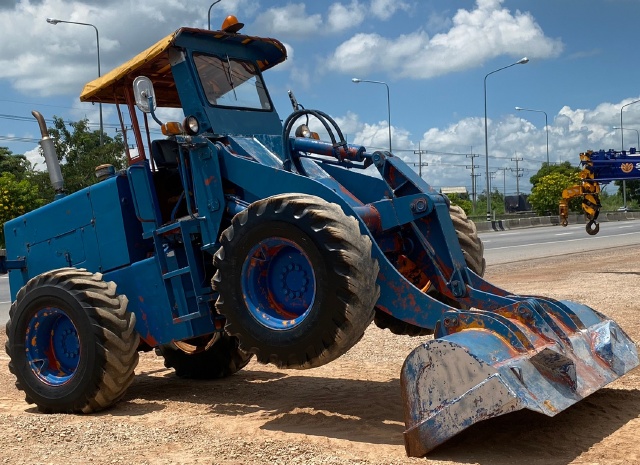ขายรถตักล้อยาง KOMATSU 510 นำเข้าจากญี่ปุ่น สภาพสวยพร้อมใช้ มีVDOการทำงานครับ