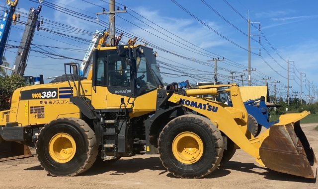 ขายรถตักล้อยาง KOMATSU WA380-8 ปี 2017 นำเข้าจากญี่ปุ่น สภาพสวยพร้อมใช้ มีVDOการทำงานครับ ขายรถตักล้อยาง KOMATSU WA380-8 ปี 2017 นำเข้าจากญี่ปุ่น สภาพสวยพร้อมใช้ มีVDOการทำงานครับ