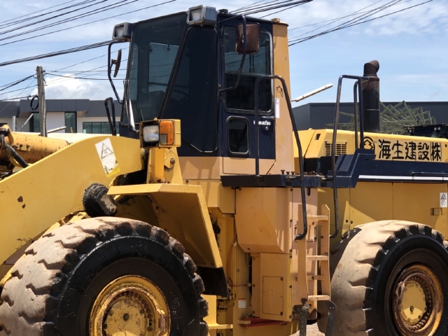 ขายรถตักล้อยาง KOMATSU WA500-1 นำเข้าจากญี่ปุ่น สภาพสวยพร้อมใช้ มีVDOการทำงานครับ