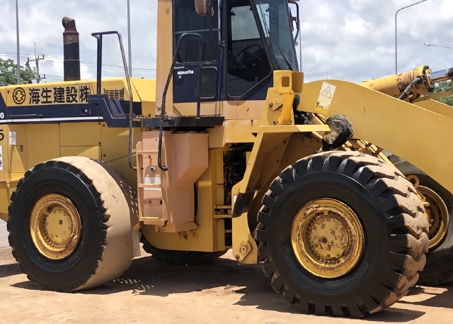ขายรถตักล้อยาง KOMATSU WA500-1 นำเข้าจากญี่ปุ่น สภาพสวยพร้อมใช้ มีVDOการทำงานครับ