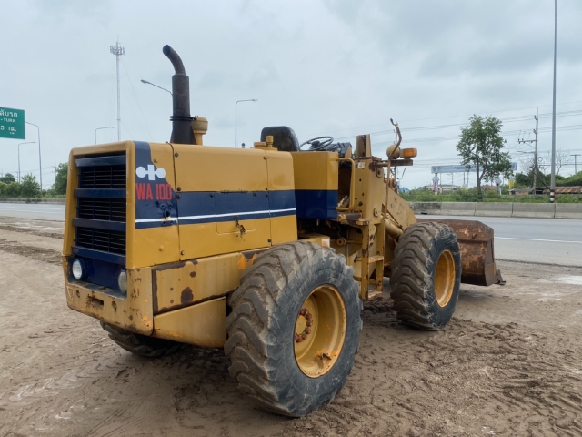 ขายรถตักล้อยาง KOMATSU 510 กรองเดี่ยว นำเข้าจากญี่ปุ่น สภาพสวยพร้อมใช้ มีVDOการทำงานครับ